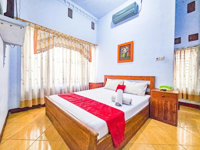 RedDoorz Syariah near Stadion Merdeka Jombang