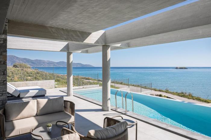 Luxurious Seafront Villa Karystos