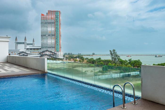 Infinity sea view pool Beach View 3Rooms 2Parkings