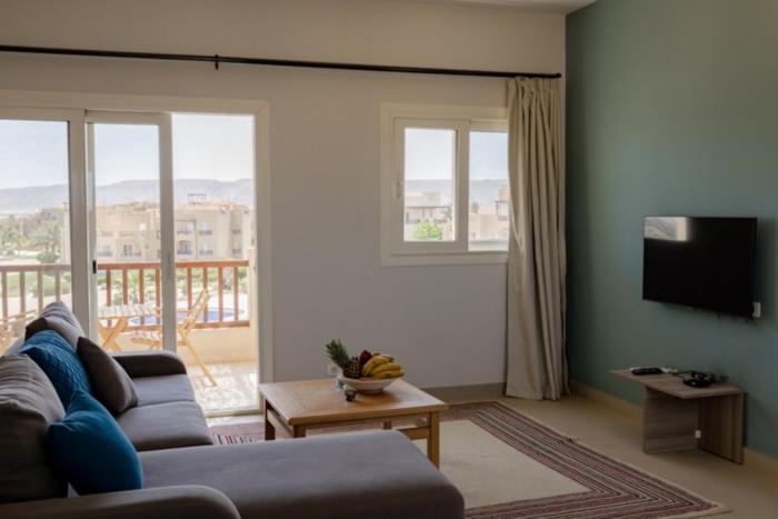 Exquisite 2 Bdr Apartment Waterside