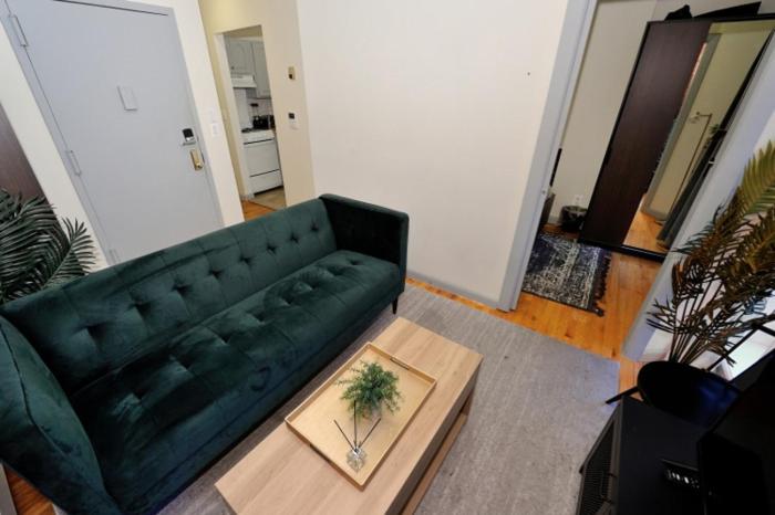 Three Bedroom Rental in Midtown West