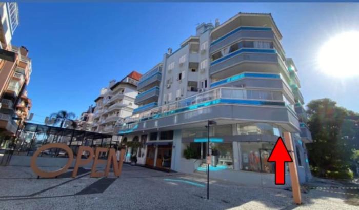 Espaço amplo a beira mar, cabe até 9 pessoas inst jurerealuguelapart