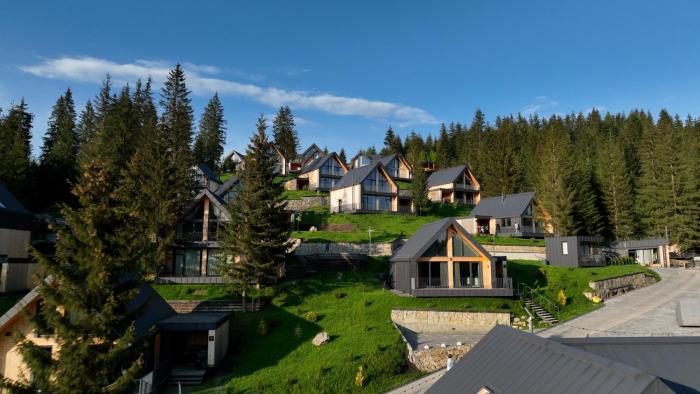 SKOGUR - Home & Resort