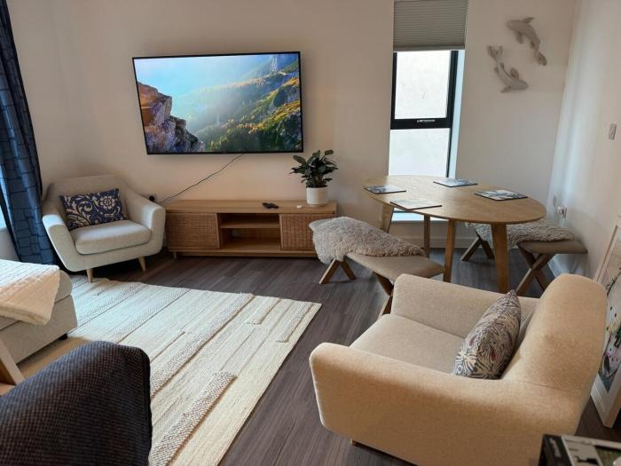 Hightide luxury seaside apartment