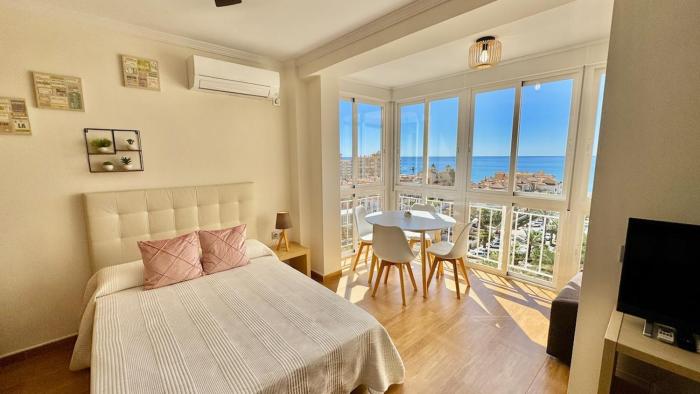 Estudio en Torrox, Piscina, Vistas al Mar & Diseño