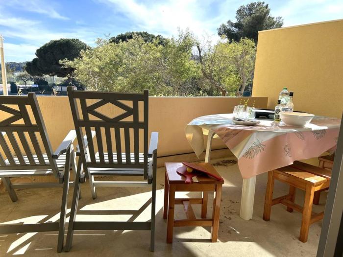 Studio 4 couchages avec terrasse à Bormes-les-Mimosas - FR-1-251-130