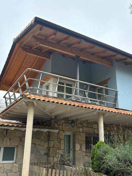 Casa El jardín Vertical con 5 habitaciones y un salón comedor