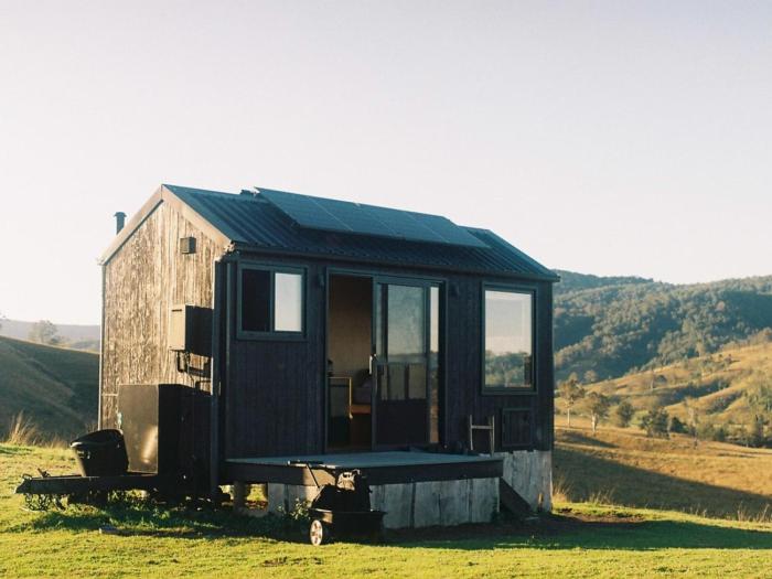 Valley Views Off-Grid Cabin - Pet Friendly - Nicho