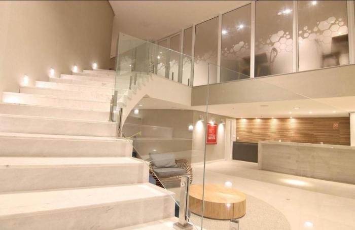 Hotel em CABO FRIO Cond Royale - Av Assunção 239 Bairro Passagem ap 305