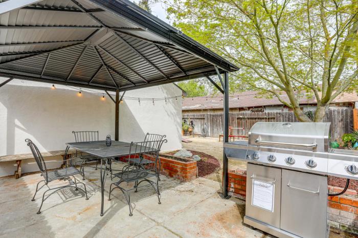 Fire Pit and Yard Games Inviting Clarksburg Cottage
