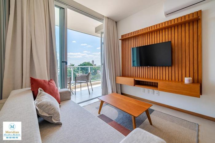 506 Emerald Steps away from Shopping del Sol! High Speed WiFi