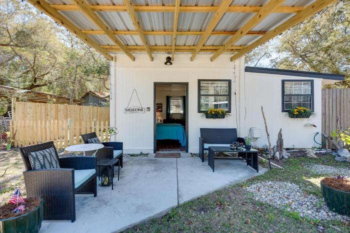 6 Mi to St George Island Cozy Gulf Coast Retreat!