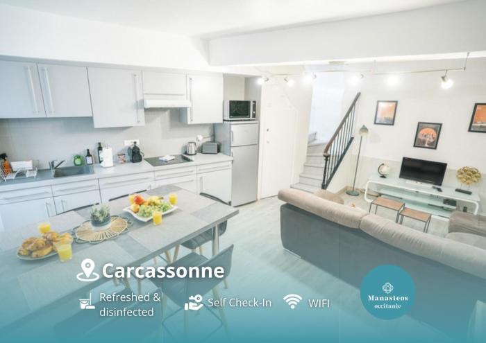 Au pied des remparts- Maison de caractère-3 Ch-AC