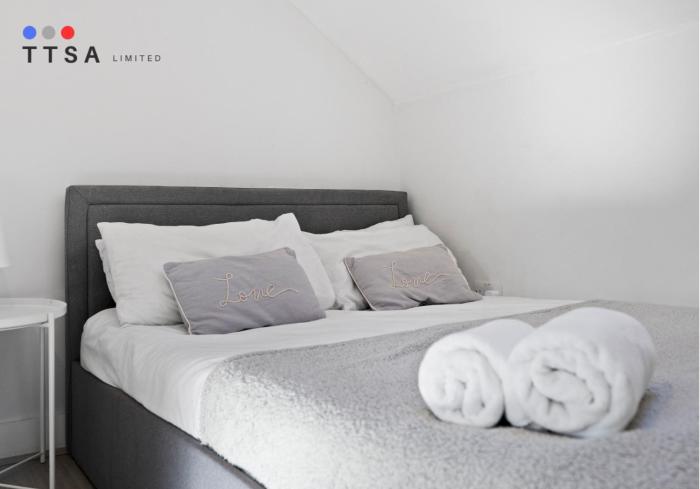 1-Bedroom Apartment near East Croydon Station - 1