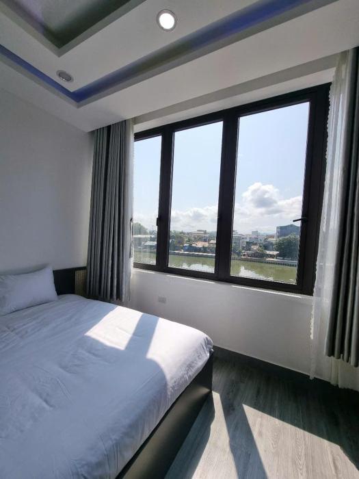 RoyalHomestay And Coffee