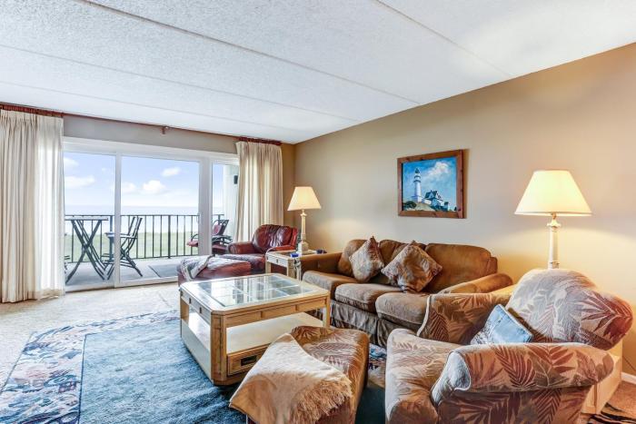 Fresh Oceanfront Condo