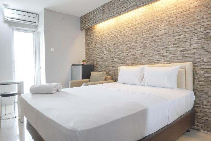 Well Designed and Cozy Studio at Bassura City Apartment By Travelio