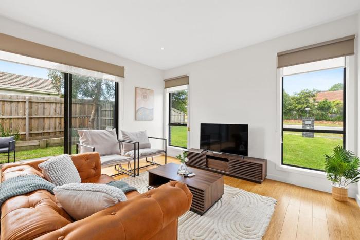 Domi Rentals - The Fregon Townhouse