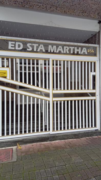 Kitnet praia Ocian 300 m praia