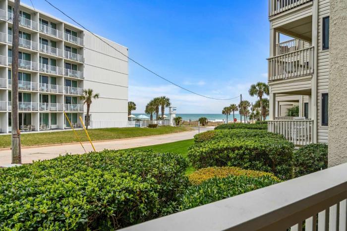 Ocean Fores Villas E103 - Oceanview