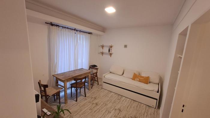 Dos ambientes plaza Colón