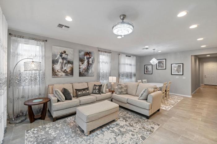 Cozy 4 bedrooms home in the heart of Casa Grande