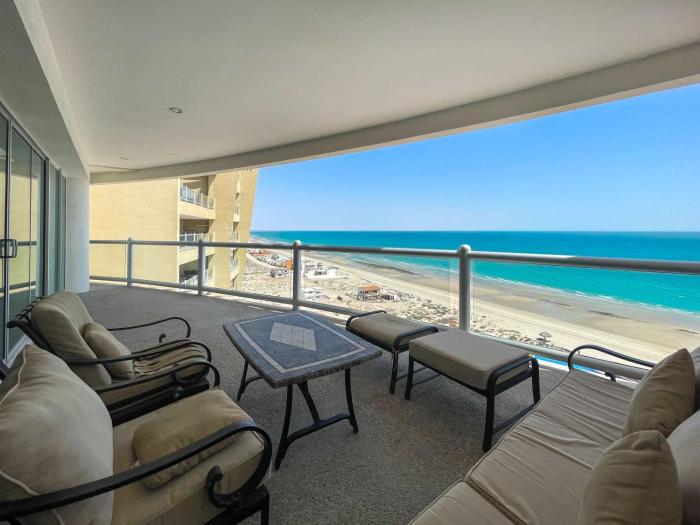 Oceanfront Condo with Astonishing View #1103