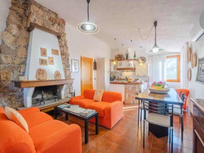 Relaxing Holiday Home in Isola Rossa