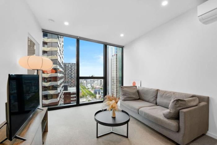 Uno Melbourne - 33rd Floor Melbourne CBD Apartment