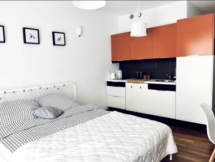 Cozy apartment railway station