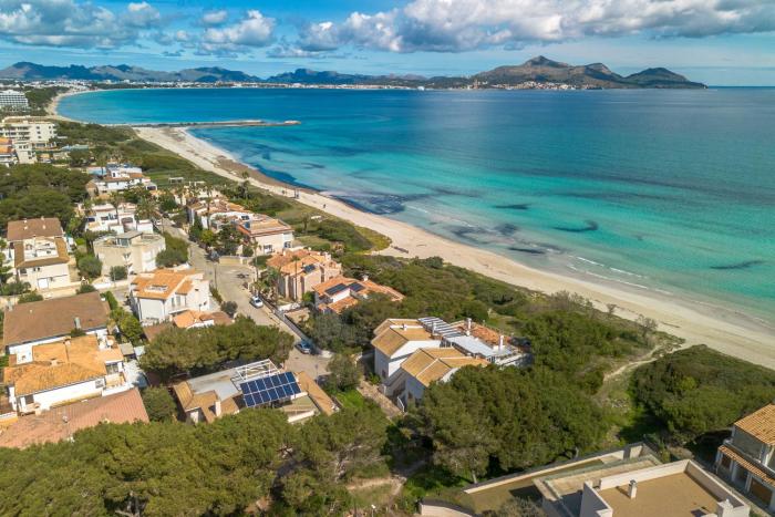 Villa Can Canta Natura Park House at Platja de Muro Beach