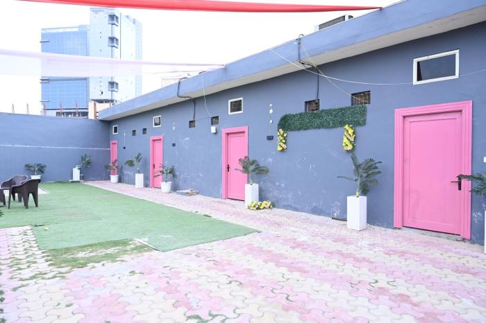 PLAY ROYAL GRAND RESORT perfect party space