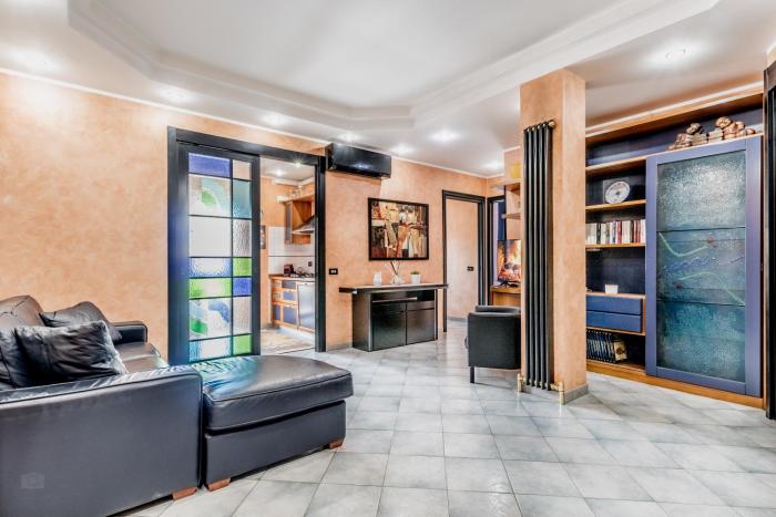 Herons bright apartment close Metro Station