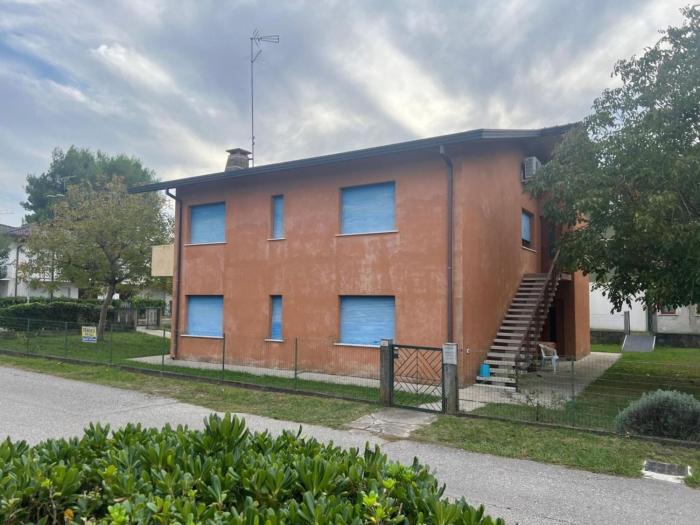 Recently renovated two bedroom flat in Bibione