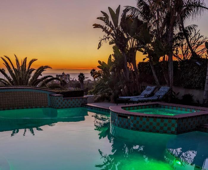 Pool Hot Tubs Views - Castillo de Windsor