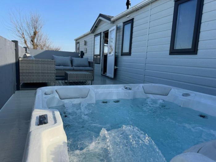 Golden Palm Resort - Sequoia Palm - Coastal Caravan Breaks