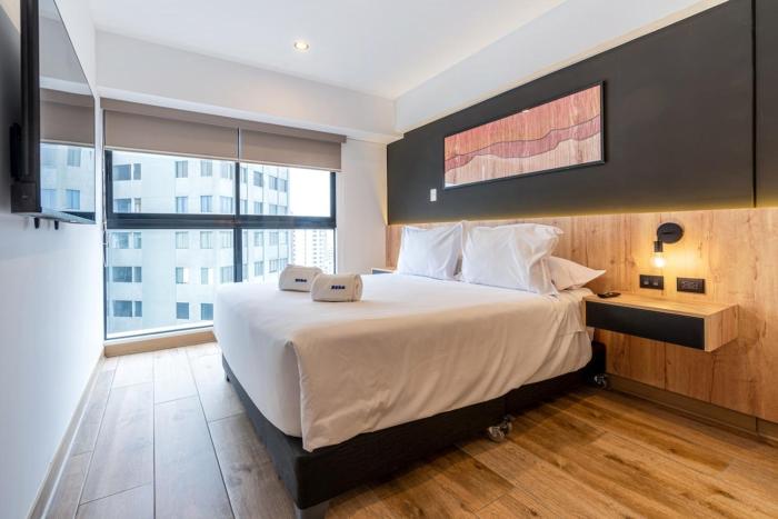 Elegant Javier Prado Apartments by Geko