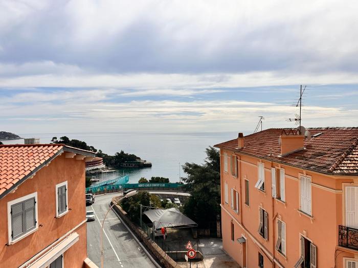 Elegant Boho Chic Flat with Sea View, few steps from Monaco and MC Beach