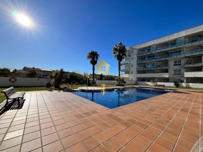 Apartamento con piscina en Roses