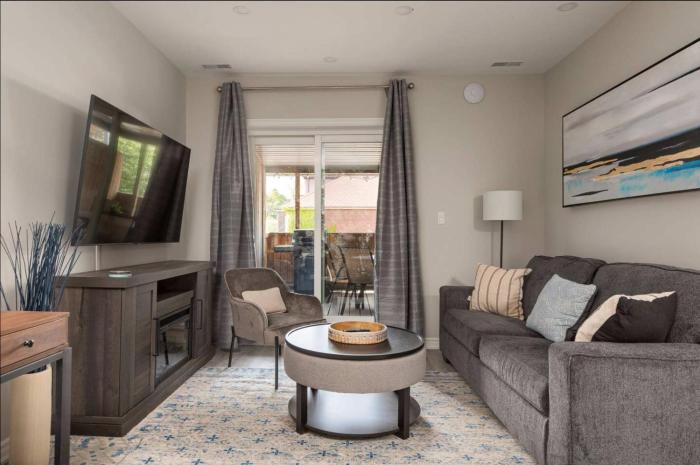 Casa Queen Hotel Elegant Suite w Patio BBQ Grill