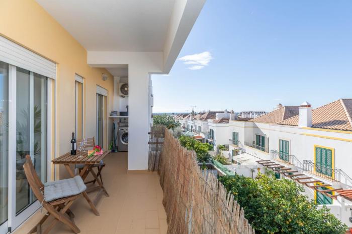 Monis Place-modern Apartment With Sunny Balcony