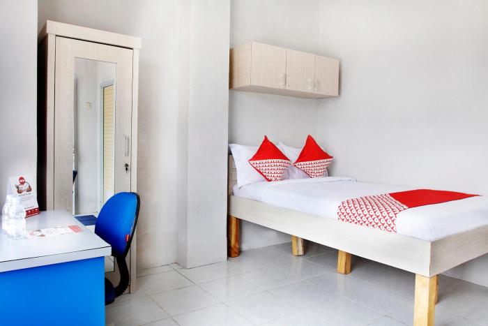 OYO 120 GP Residence