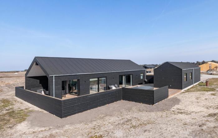 Beautiful Home In Løkken With Wifi