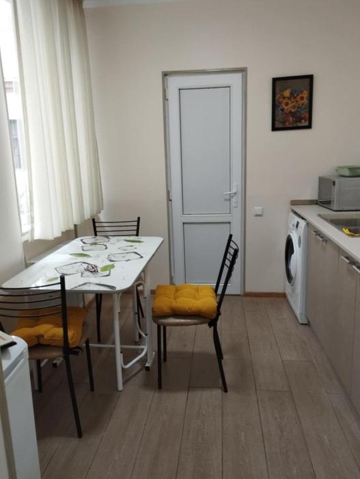 1-Room Avlabari House For Rent