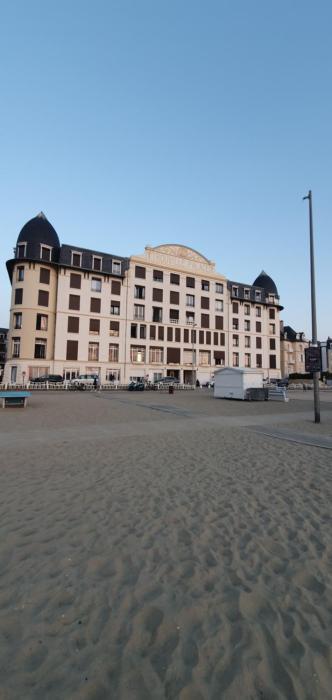 Trouville Palace, chez Margot