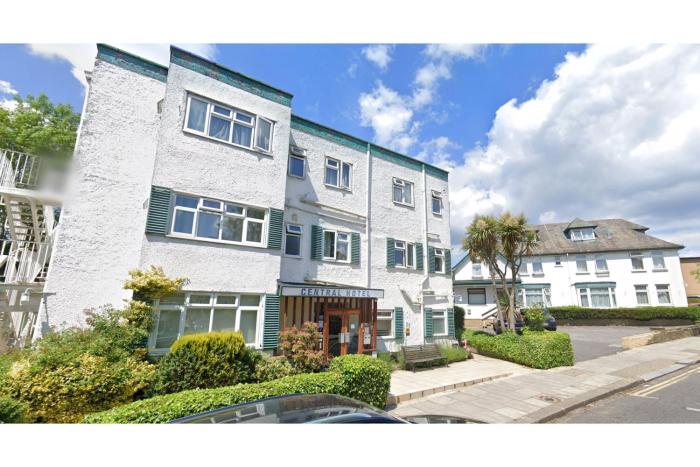 Central Hotel Golders Green