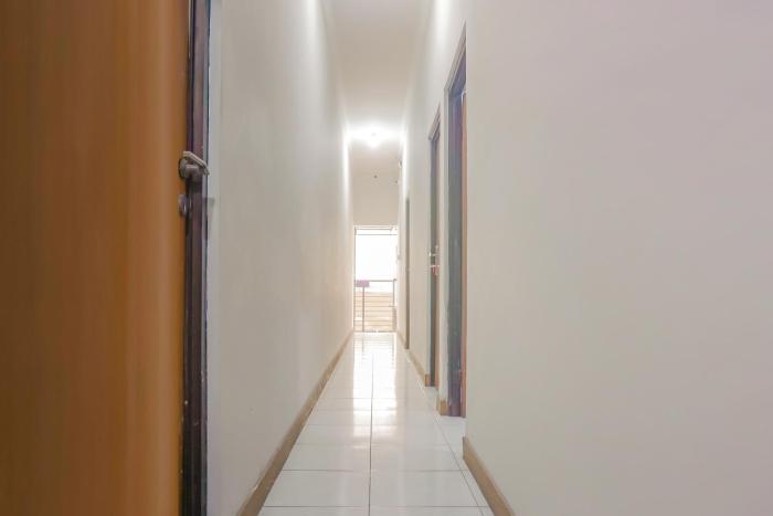 OYO 90338 Rumah Yasmin Syariah