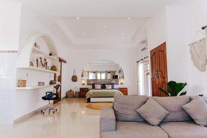 Boho Studio Apartment with a Laid-Back Vibe #2