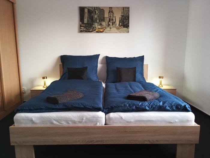 2 Bedroom, Kitchen and Terrace