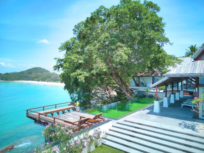 Villa Laemsingh 2 Oceanfront Fully Serviced